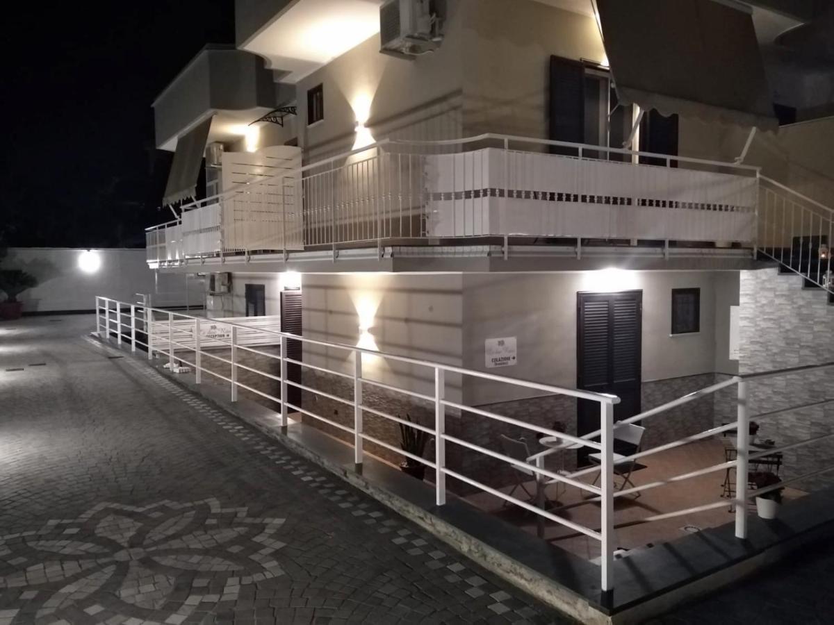 פומפיי B&B Le Due Rose מראה חיצוני תמונה